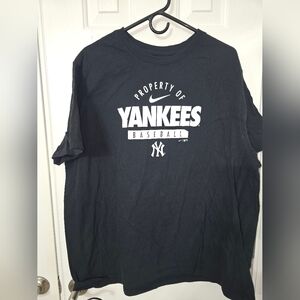 Mens XXL Black THE NIKE TEE New York Yankees Tshirt
